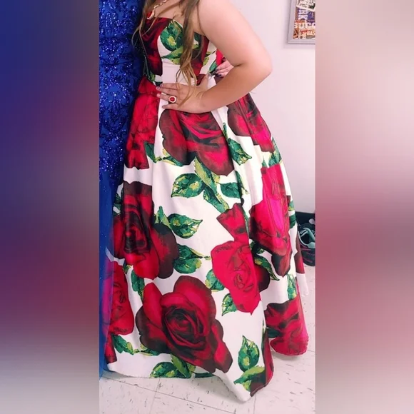 Blondie Nites by Stacy Eldar dress - Picture 8 of 12